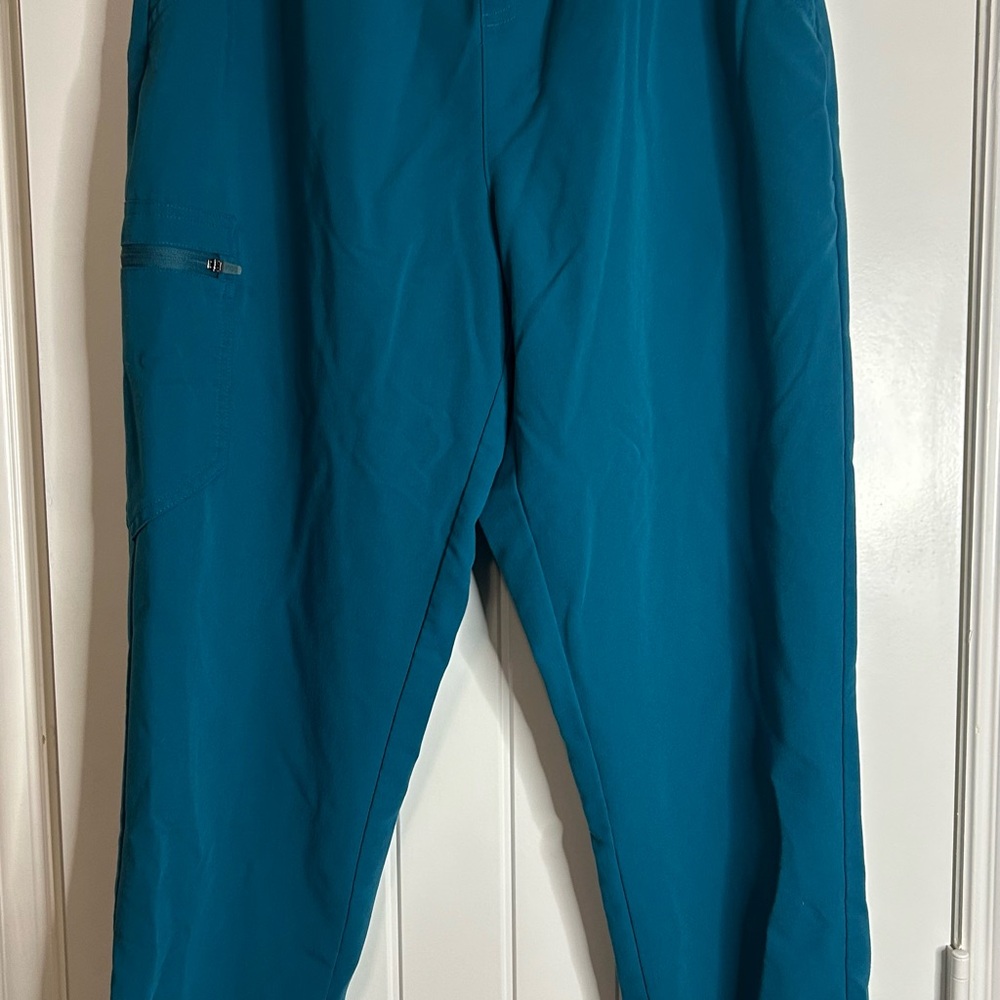 Figs Women's Teal jogger Zamora scrub pants size large pre owned